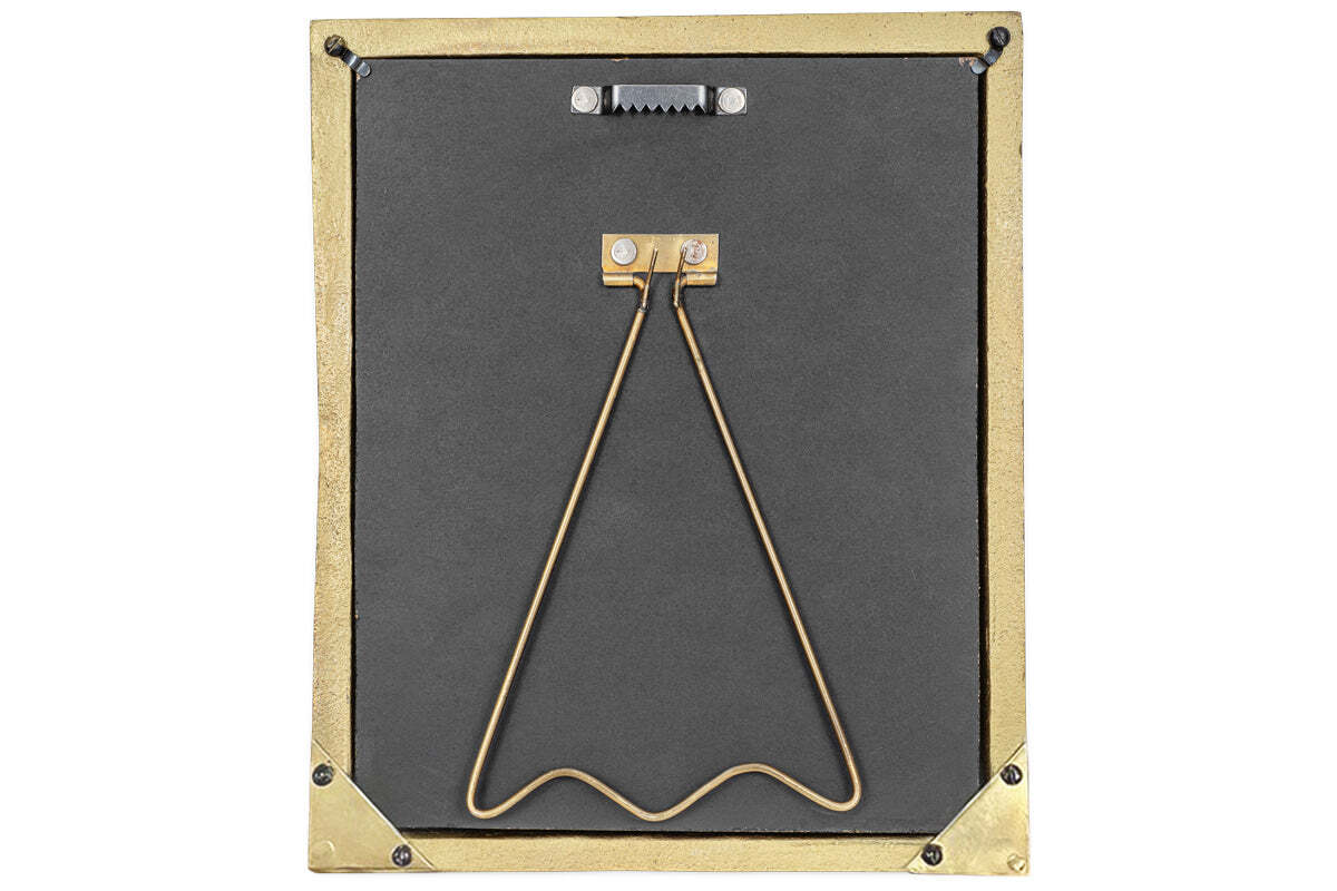 Detail of the Pambani frame's textured finish